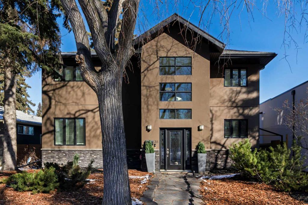 38 Lissington Drive SW, A2345773, Alberta,