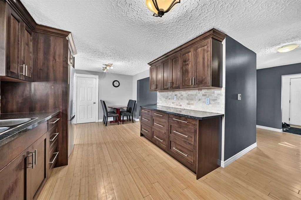 Fourth View of 5020 46 Street , Central Innisfail, Innisfail, Alberta, T4G 1L6