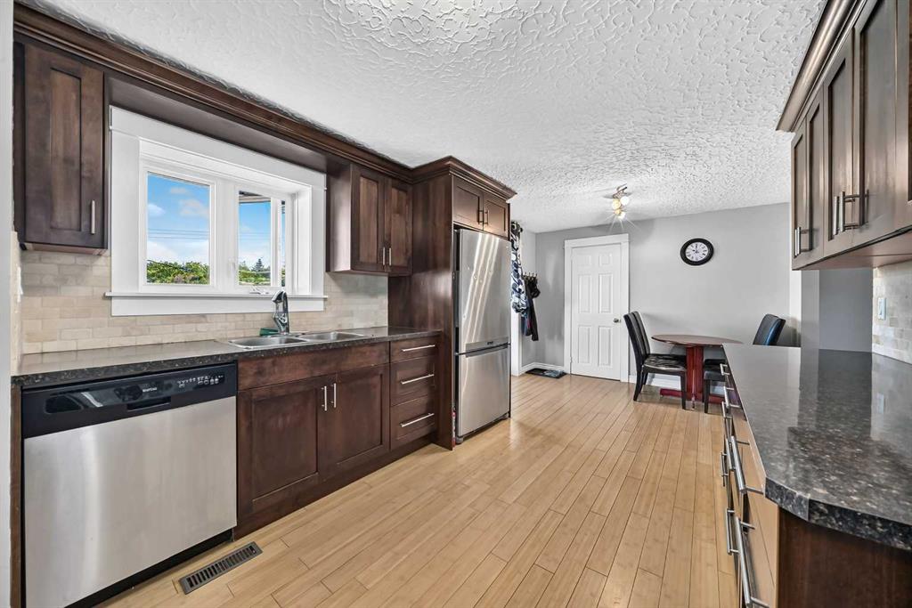 Fifth View of 5020 46 Street , Central Innisfail, Innisfail, Alberta, T4G 1L6