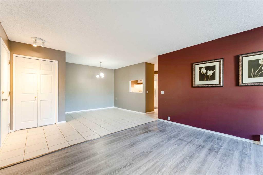 Fifth View of 425, 10120 Brookpark Boulevard SW, Braeside, Calgary, Alberta, T2W 3G3