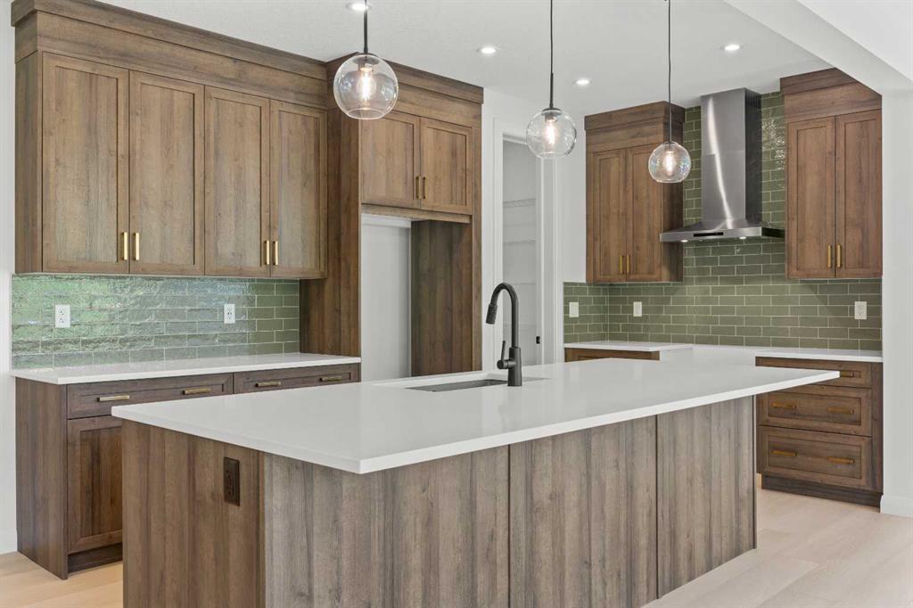 MLS® listing #115807566 for sale located at 278 Creekstone Hill SW