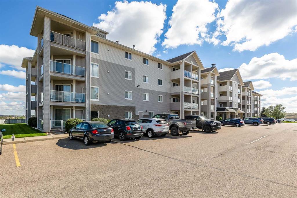 320, 1648 Saamis Drive NW, A2345857, Alberta,