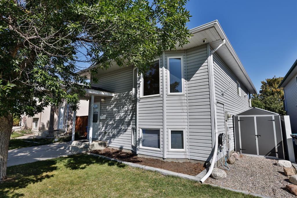 Third View of 812 Red Crow Boulevard W, Indian Battle Heights, Lethbridge, Alberta, T1K 6W4