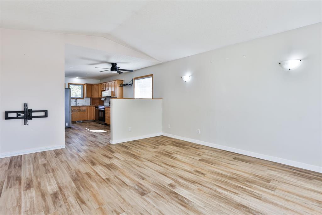 Fifth View of 812 Red Crow Boulevard W, Indian Battle Heights, Lethbridge, Alberta, T1K 6W4