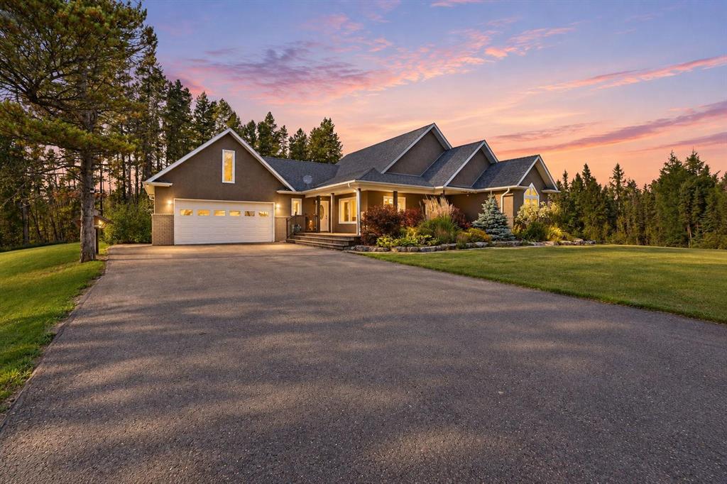 312 Westwood Close , A2345914, Alberta,