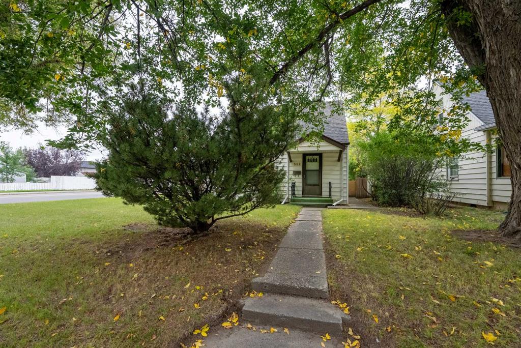 Third View of 502 12 Street N, Senator Buchanan, Lethbridge, Alberta, T1H 2G8