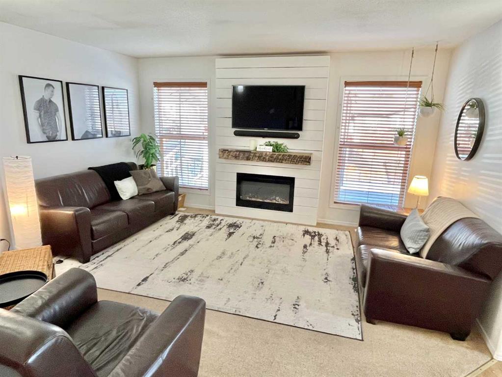 Fifth View of 14 Wilkinson Circle , Willow Springs, Sylvan Lake, Alberta, T4S2N7