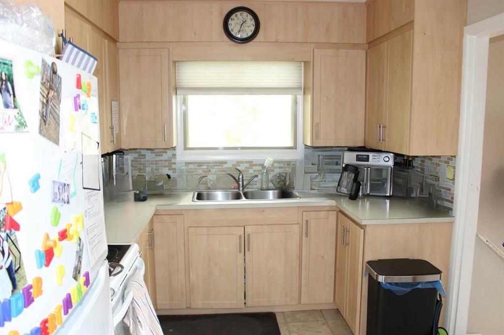 Third View of 407 7th Street , NONE, Picture Butte, Alberta, T0K 1V0