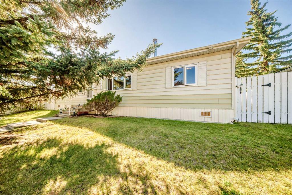 Fourth View of 127 Huntwell Place NE, Huntington Hills, Calgary, Alberta, T2K 5T2