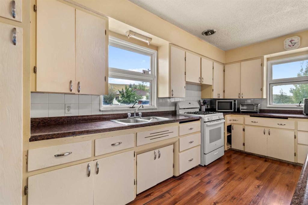 Fifth View of 439 Aberdeen Avenue , NONE, Carbon, Alberta, T0M0L0
