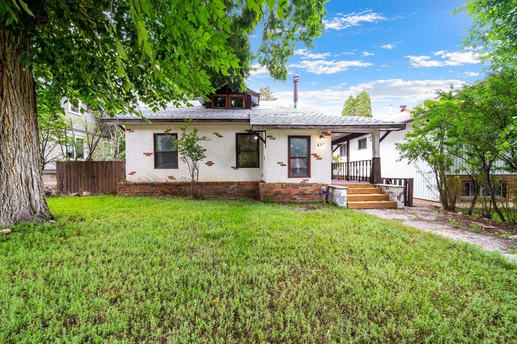 437 1 Avenue NW, A2346049, Alberta,