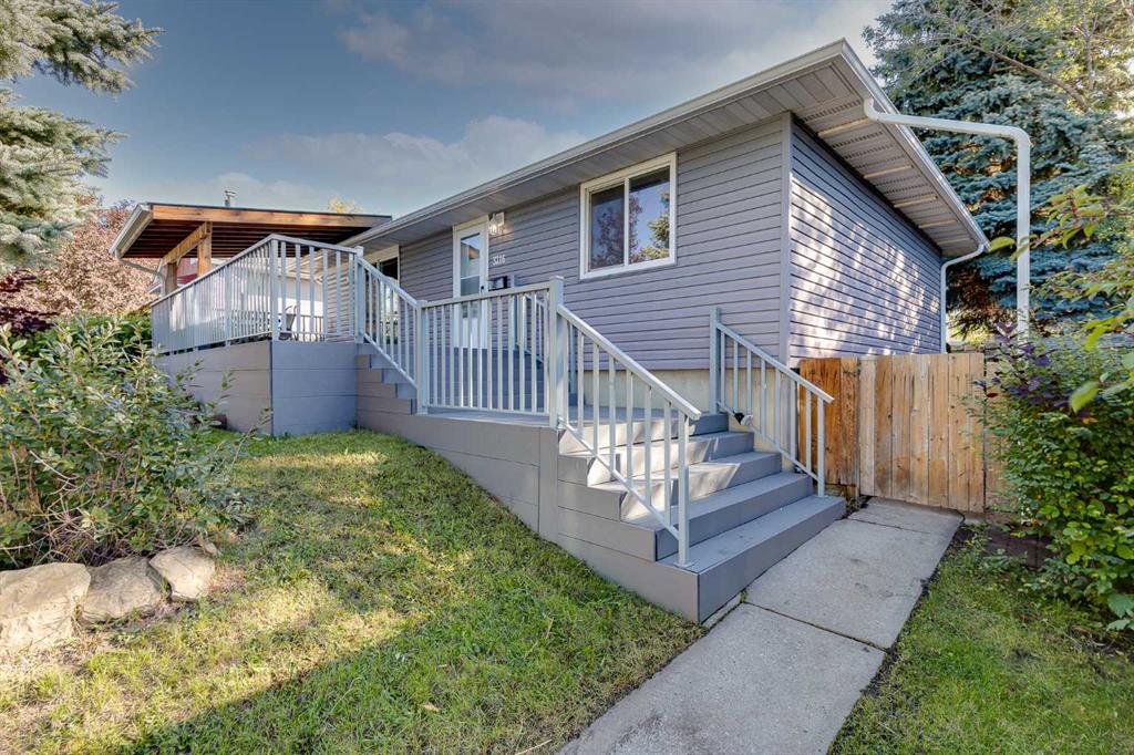 Fifth View of 3216 15 Street NW, Collingwood, Calgary, Alberta, T2L 0K1
