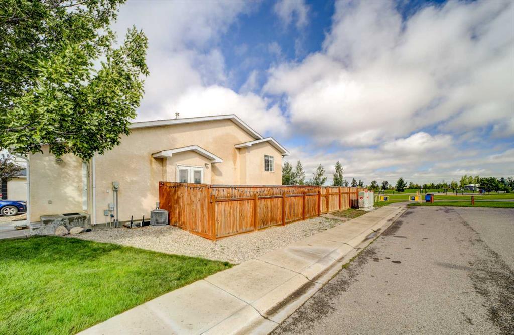 Fourth View of 198 Cougar Way N, Uplands, Lethbridge, Alberta, T1H6P4