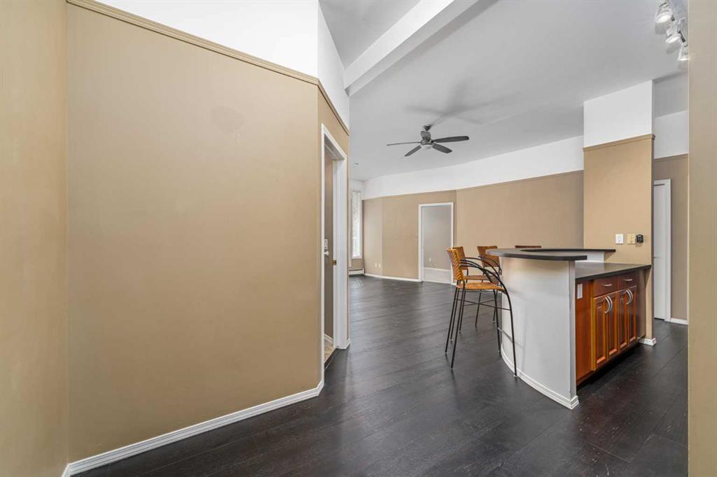 Fifth View of 214, 1410 2 Street SW, Beltline, Calgary, Alberta, T2R 1R1