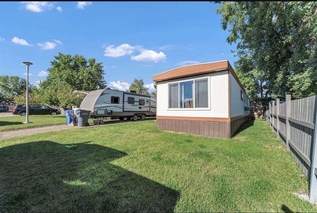 Fourth View of 82 Anson Avenue SW, SW Hill, Medicine Hat, Alberta, T1A7Z9