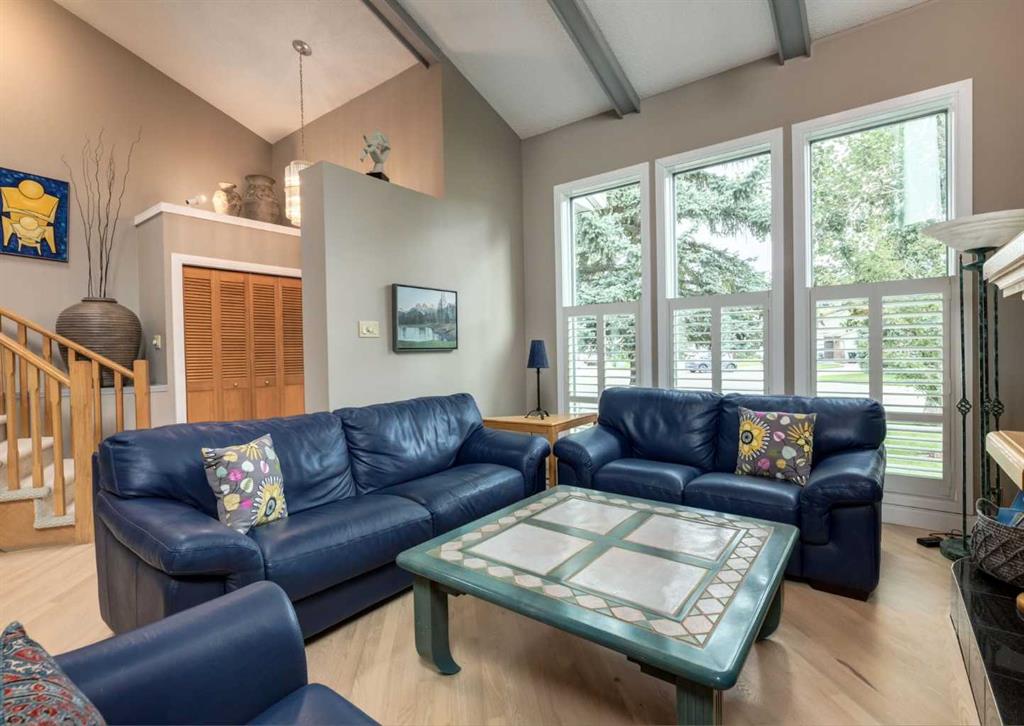 Fifth View of 111 Hawksbrow Drive NW, Hawkwood, Calgary, Alberta, T3G 3B5