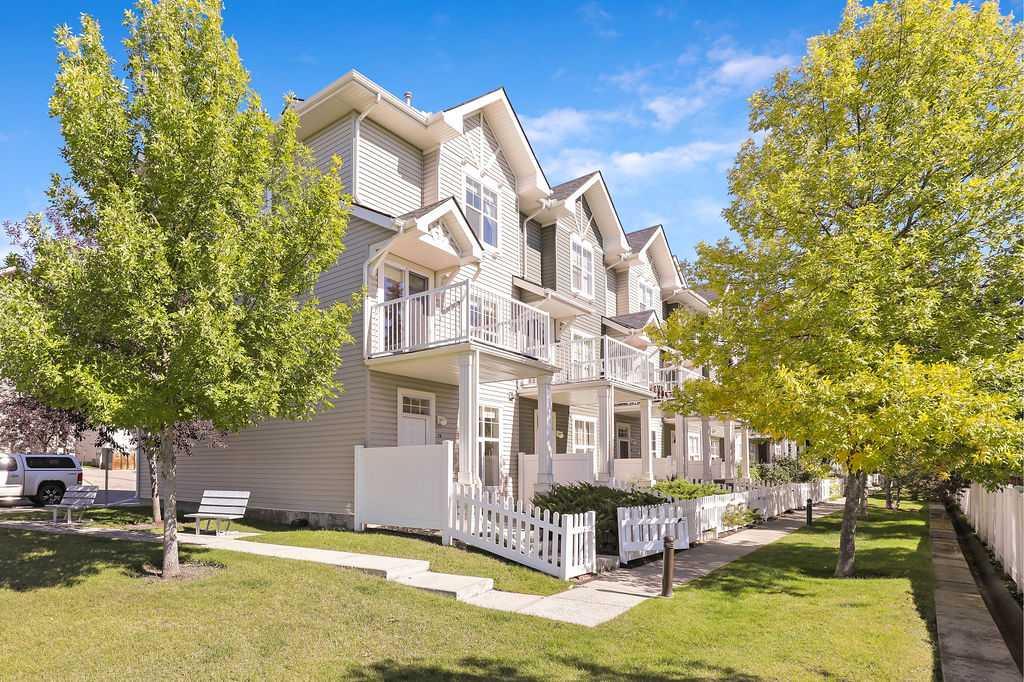 Third View of 75 Toscana Gardens NW, Tuscany, Calgary, Alberta, T3L 3C2