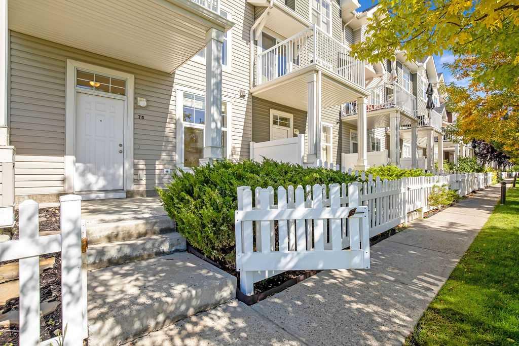 Fourth View of 75 Toscana Gardens NW, Tuscany, Calgary, Alberta, T3L 3C2