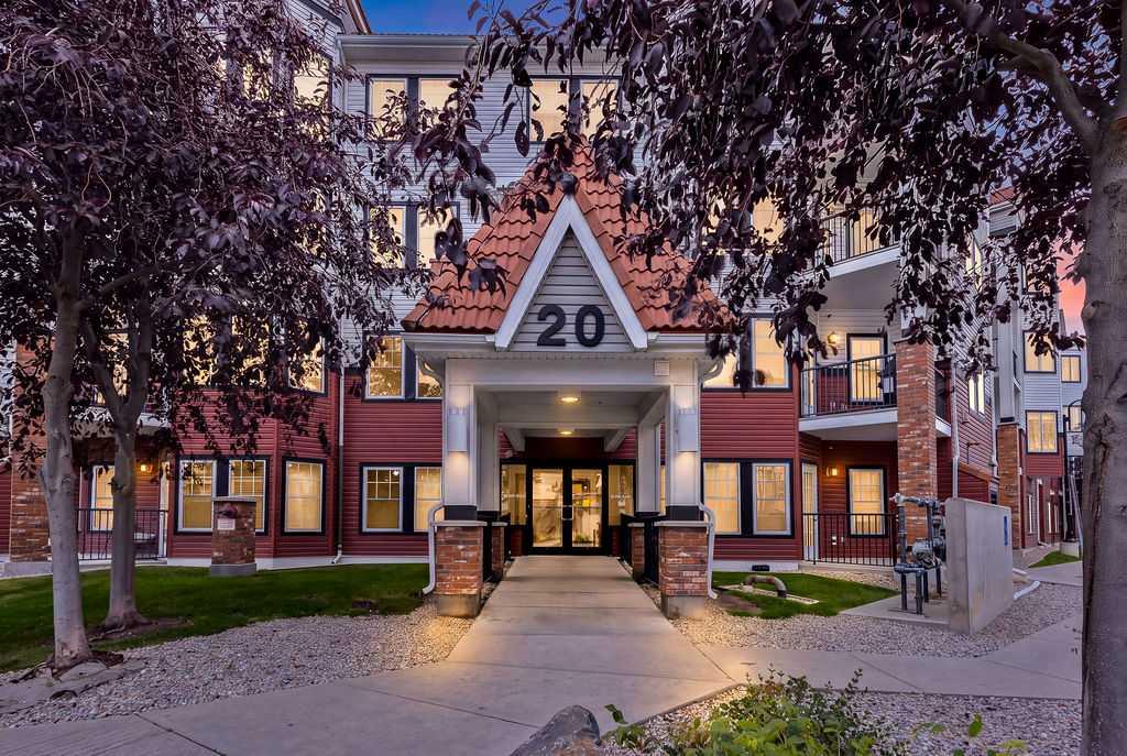 111, 20 Royal Oak Plaza NW, A2346383, Alberta,