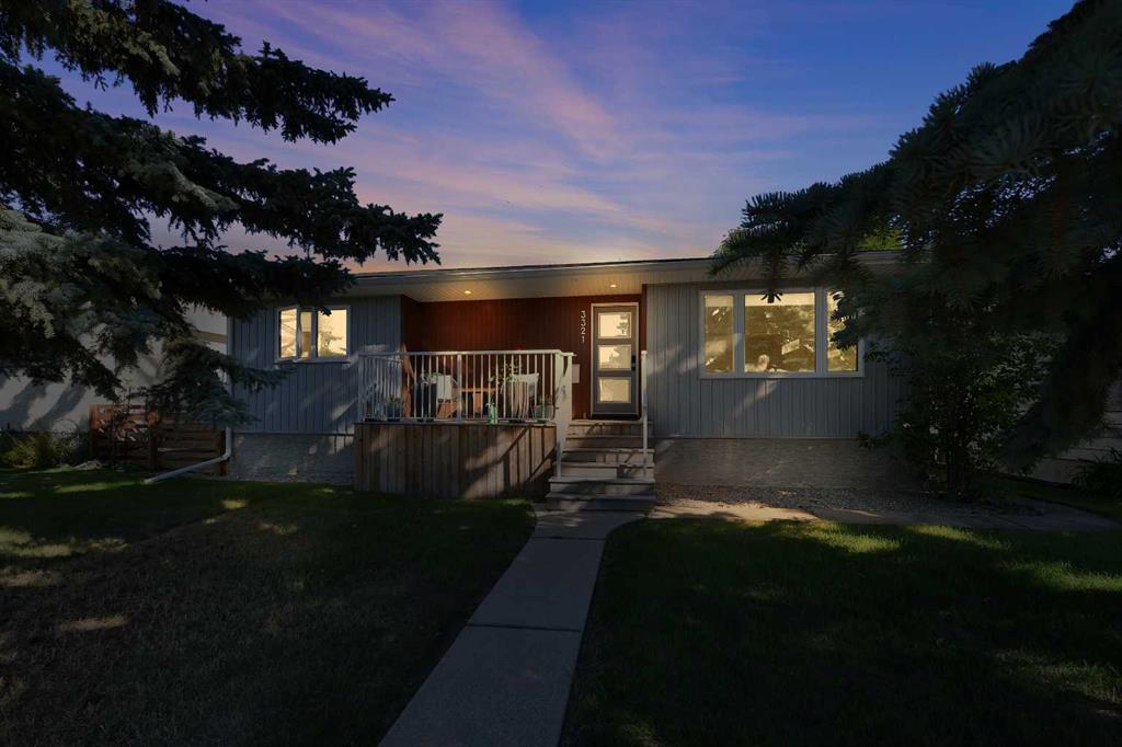 Second View of 3321 44A Avenue , Mountview, Red Deer, Alberta, T4N 3J6