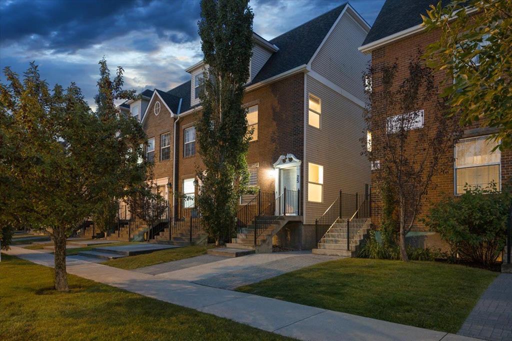 Fourth View of 25, 29 Springborough Boulevard SW, Springbank Hill, Calgary, Alberta, T3H5V7