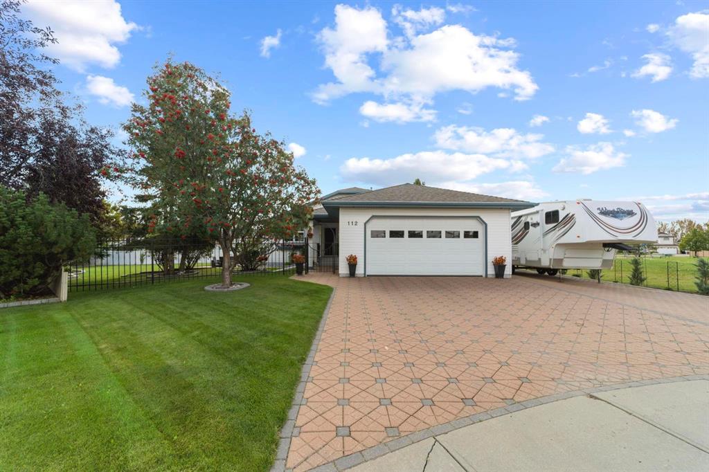 112 Edgewood Close , A2346460, Alberta,