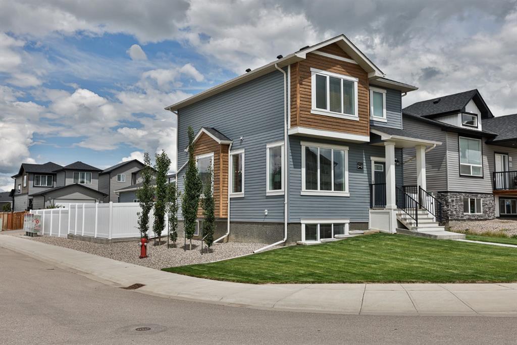 963 40 Avenue N, A2346484, Alberta,