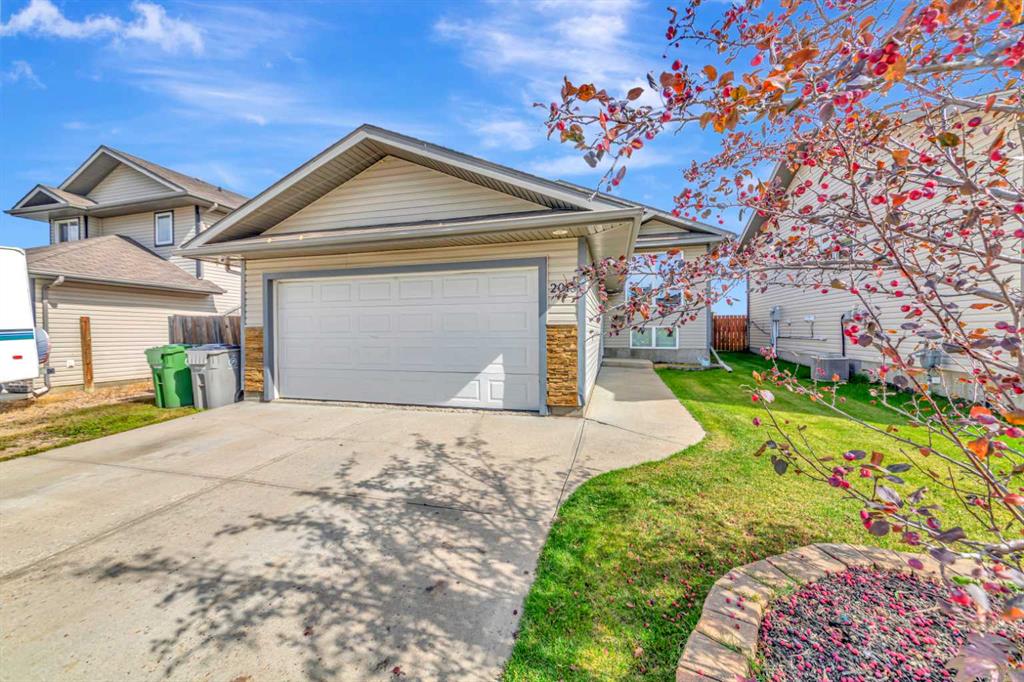 Third View of 2013 46 Avenue , Wallacefield, Lloydminster, Saskatchewan, S9V 0Z6