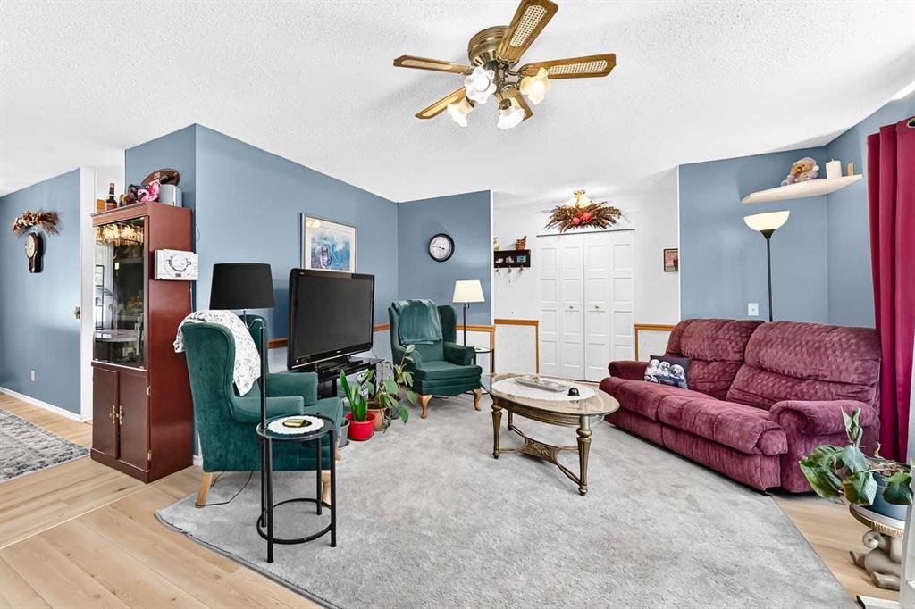 Fifth View of 3528 50 Avenue , Southeast Innisfail, Innisfail, Alberta, T4G 1J1