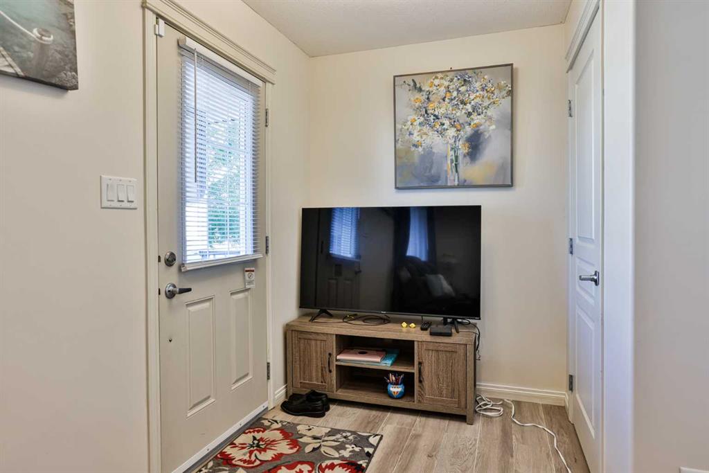 Fourth View of 832 Silkstone Close W, Copperwood, Lethbridge, Alberta, T1J 5C6