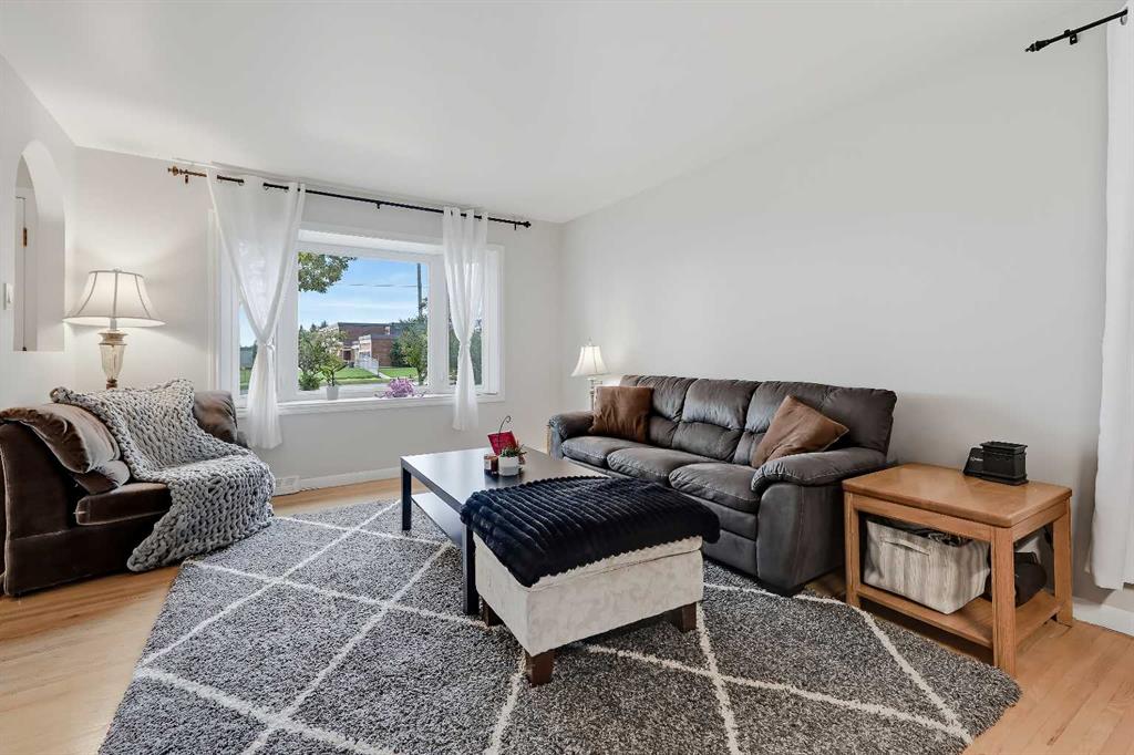 Third View of 176 Frobisher Boulevard SE, Fairview, Calgary, Alberta, T2H 1G7