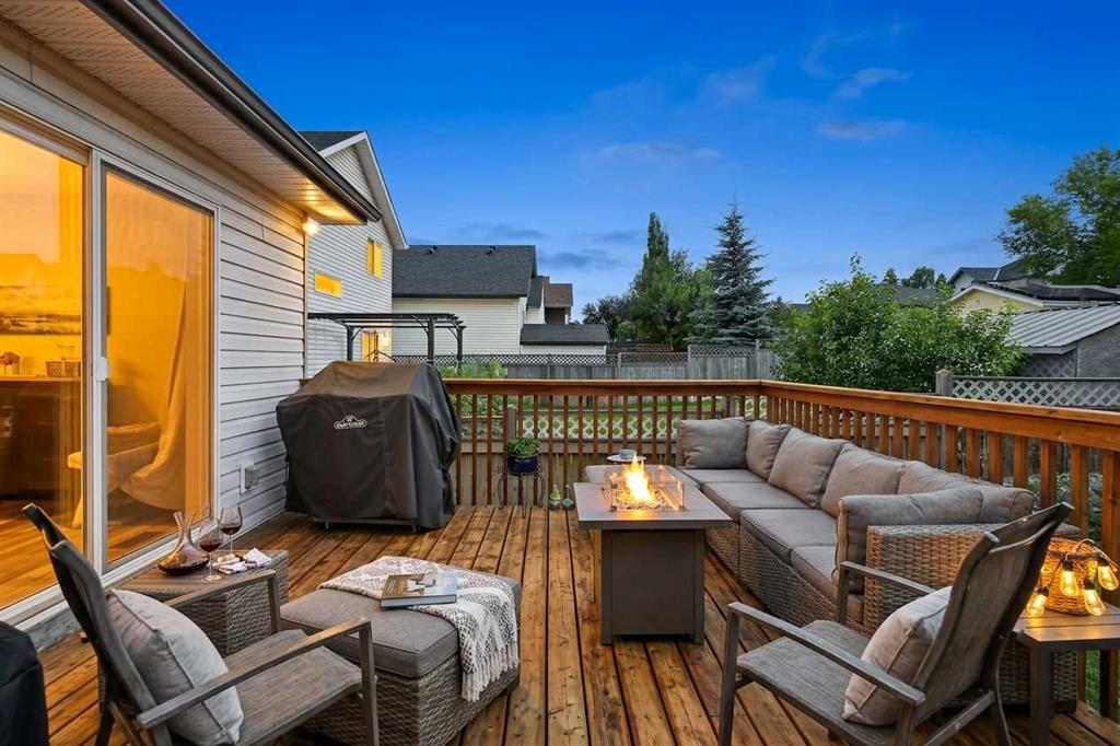 Fourth View of 940 Coventry Drive NE, Coventry Hills, Calgary, Alberta, T3K 4J6