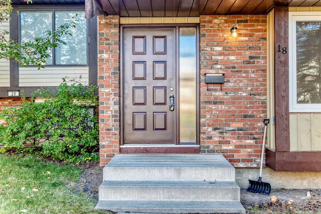 Third View of 18 Dalhousie Crescent NW, Dalhousie, Calgary, Alberta, T3A 2H8