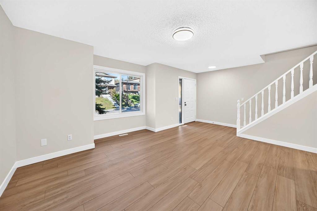 Fifth View of 18 Dalhousie Crescent NW, Dalhousie, Calgary, Alberta, T3A 2H8