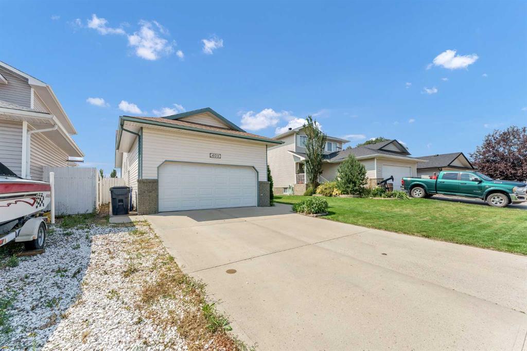 Fourth View of 402 Stratton Way SE, SE Southridge, Medicine Hat, Alberta, T1B4N2