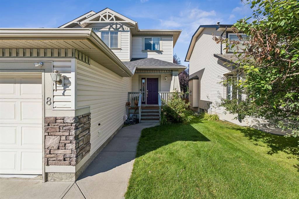 Third View of 8 Fairways Place NW, Fairways, Airdrie, Alberta, T4B 2R7