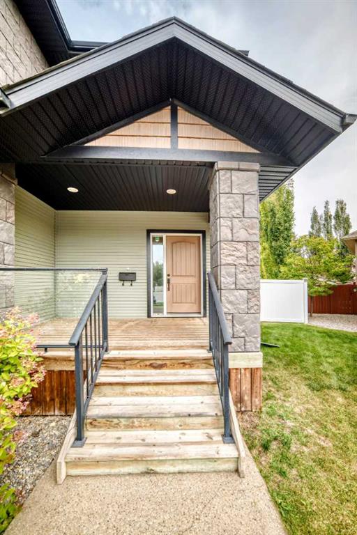 Third View of 15 Towers Close , Timberlands, Red Deer, Alberta, T4P 0K7
