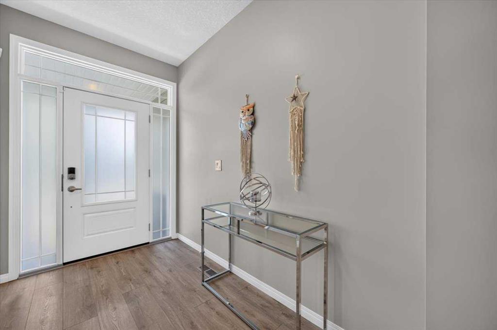 Fourth View of 33 Yorkville Green SW, Yorkville, Calgary, Alberta, T2X 4J8
