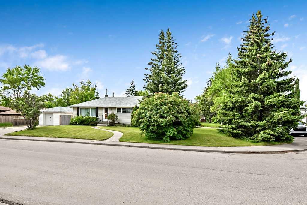 3807 25 Avenue SW, A2346884, Alberta,