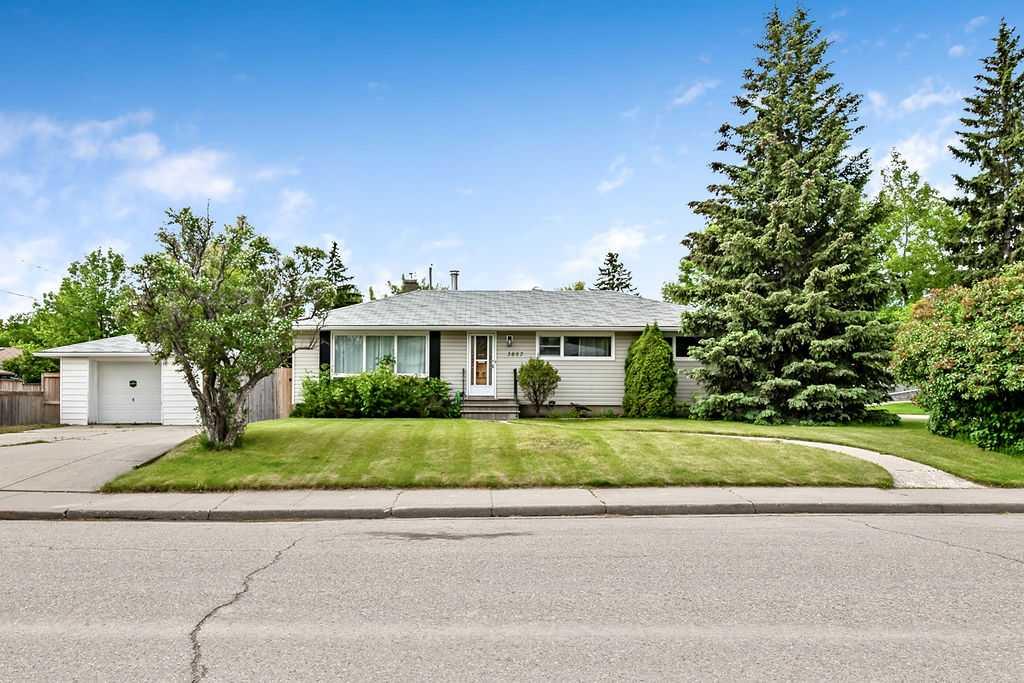 Third View of 3807 25 Avenue SW, Glendale, Calgary, Alberta, T3E 0L3
