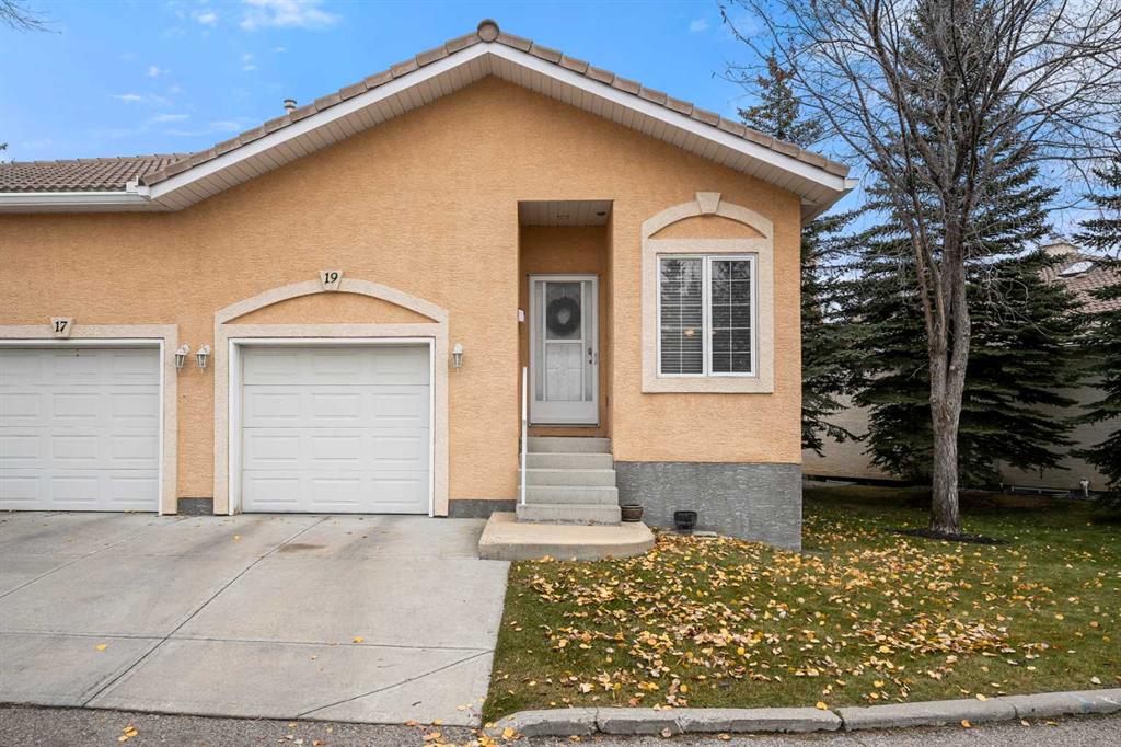 Second View of 19 Scimitar Heath NW, Scenic Acres, Calgary, Alberta, T3L 2E1