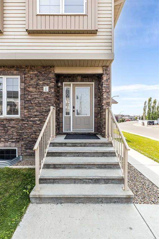 Fourth View of 1, 4952 Southlands Drive SE, Southland, Medicine Hat, Alberta, T1B 0E9