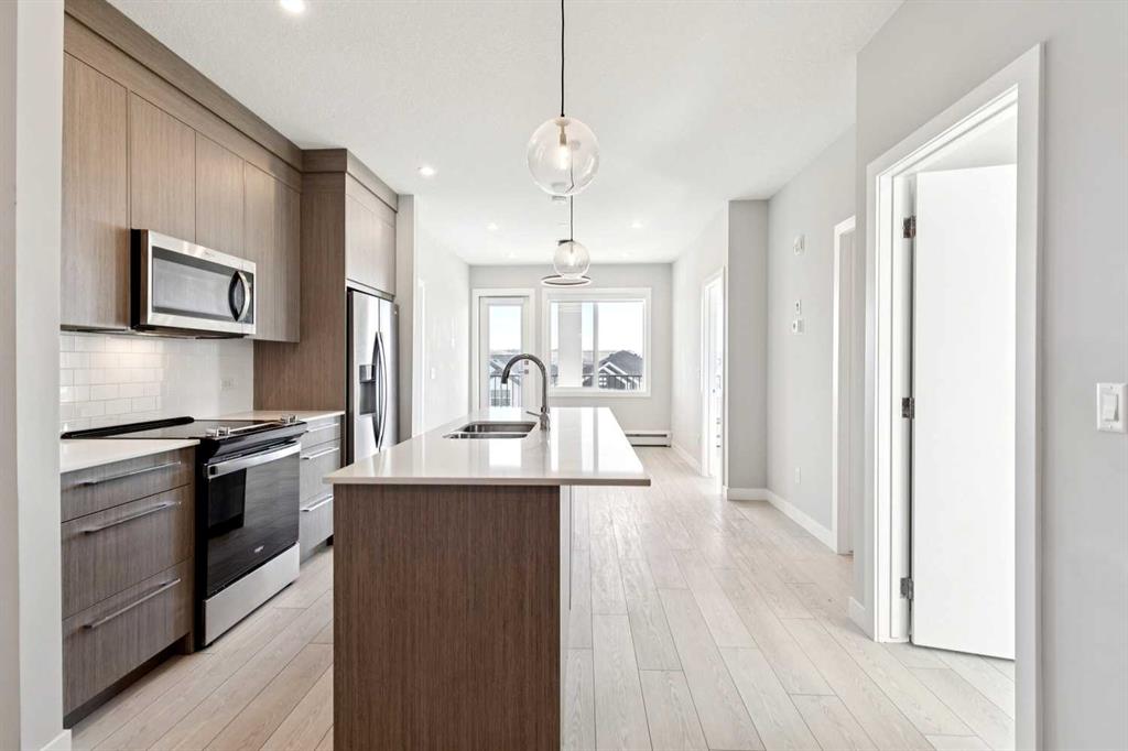 Fifth View of 1305, 111 Wolf Creek Drive SE, Wolf Willow, Calgary, Alberta, T2X 5X2