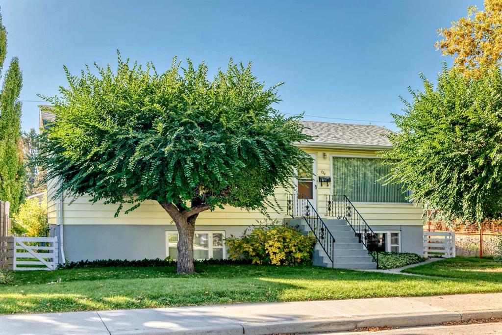 Fourth View of 435 51 Avenue , Windsor Park, Calgary, Alberta, T2V 0A2