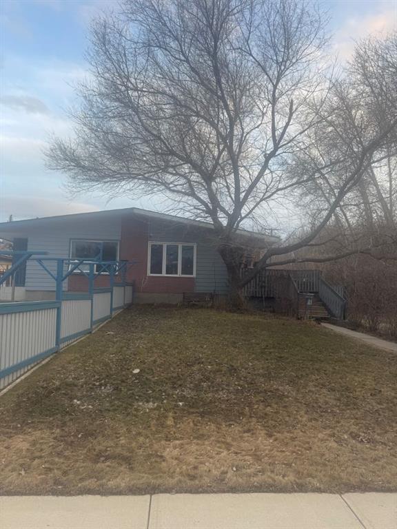 MLS® listing #115944120 for sale located at 6035 59 Street 
