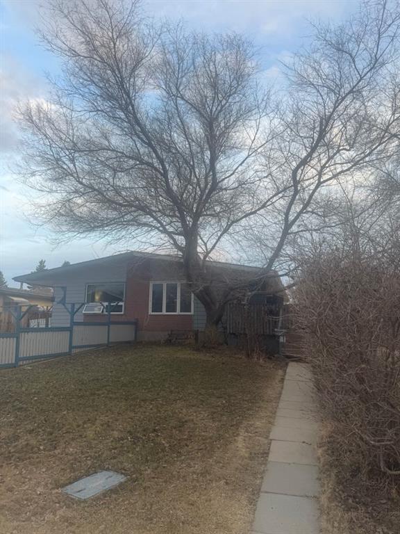 Third View of 6035 59 Street , Riverside Meadows, Red Deer, Alberta, T4N 5L1