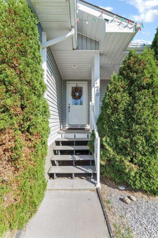 Third View of 78 Sunset Crescent SW, SW Southridge, Medicine Hat, Alberta, T1B4T7