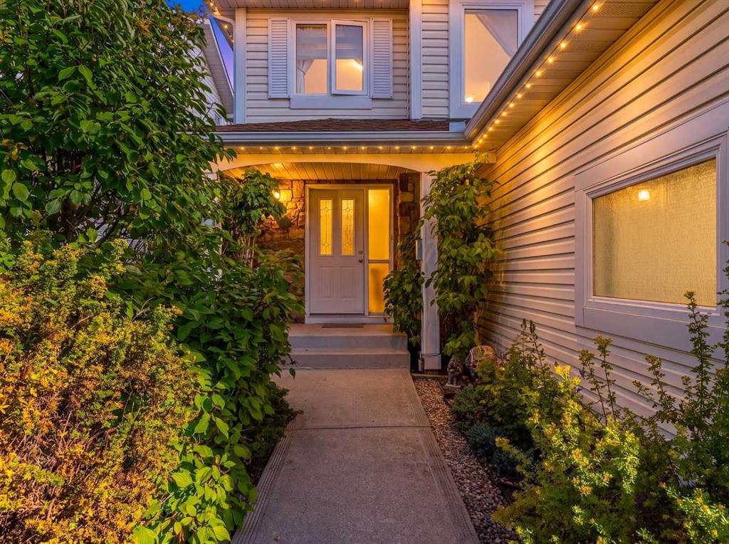 Third View of 8 Hawkdale Close NW, Hawkwood, Calgary, Alberta, T3G 2V7