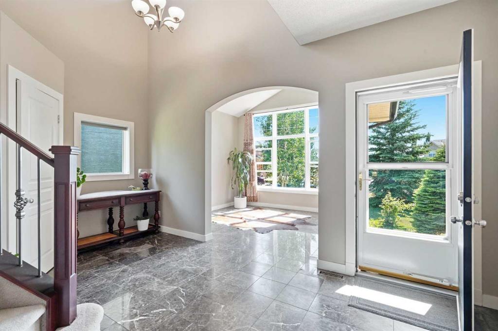 Fifth View of 242 Tusslewood Grove NW, Tuscany, Calgary, Alberta, T3L2Y4