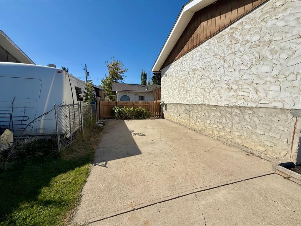 Fourth View of 921 Ellis Crescent SE, Central High River, High River, Alberta, T1V 1J1